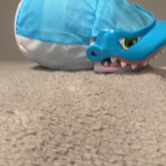 SHARK BITE children’s board game Pressman fishing - Picture 4 of 8